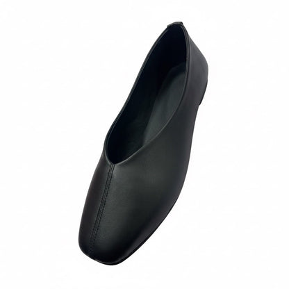Noir Essence Ballerinas